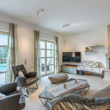 Design And Luxury Villa With Pool Kukci Exteriér fotografie