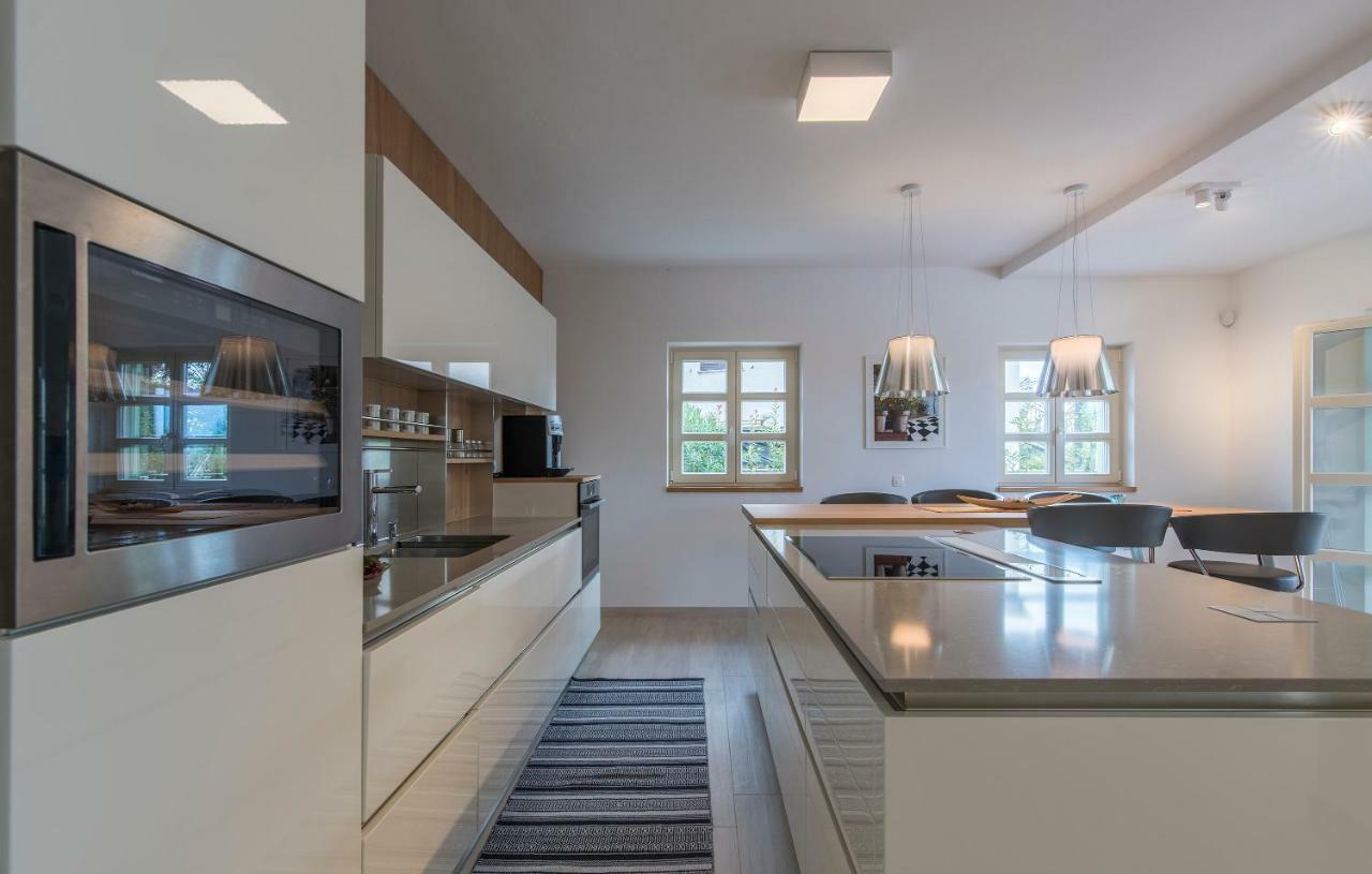 Design And Luxury Villa With Pool Kukci Exteriér fotografie